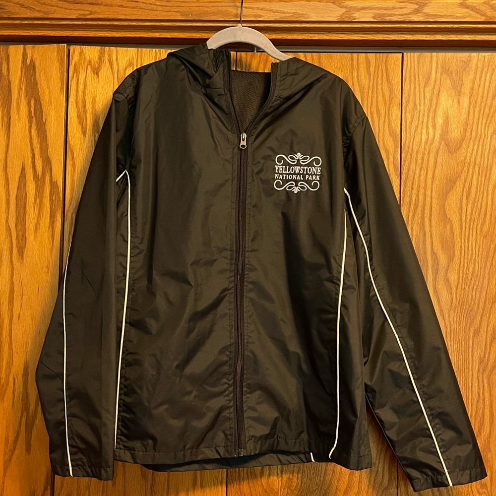 Yellowstone hooded jacket size L
